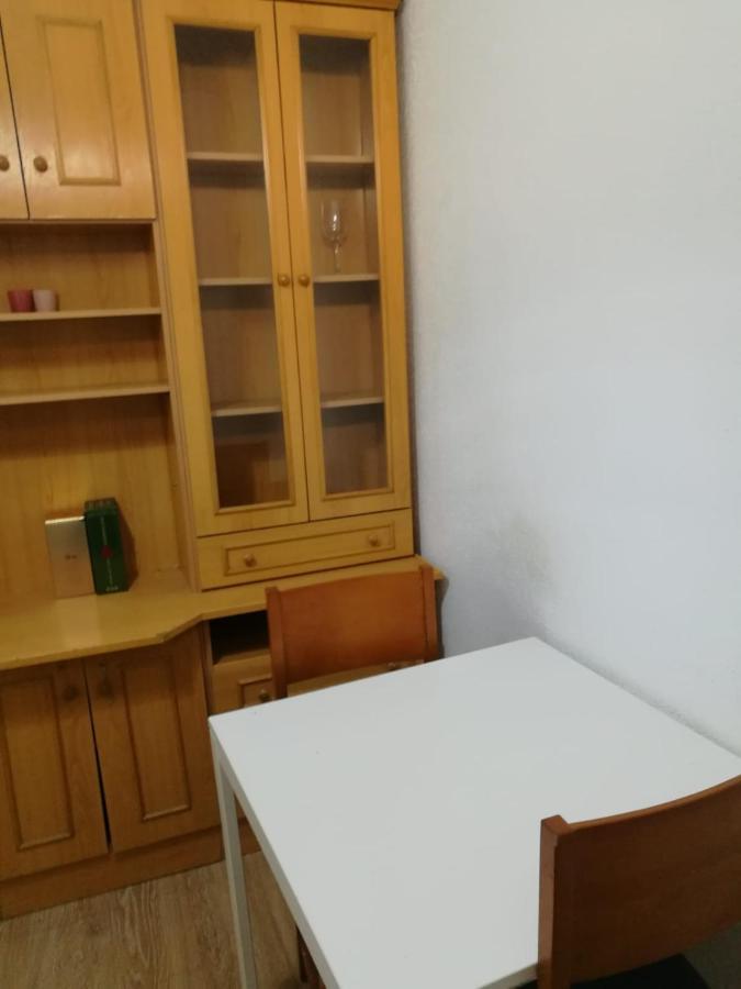 Appartamento Apartamento En Francos Rodriguez, Junto A Bravo Murillo Madrid Esterno foto