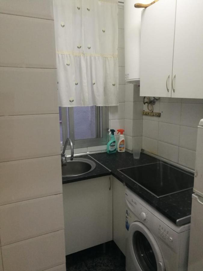 Appartamento Apartamento En Francos Rodriguez, Junto A Bravo Murillo Madrid Esterno foto